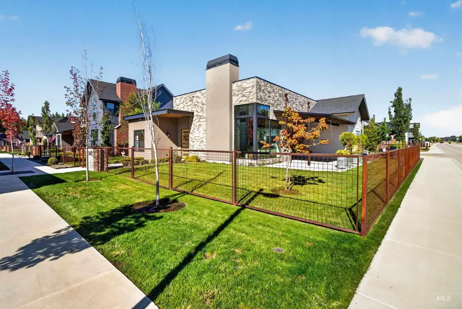 2472 W Rustic Forge St, Eagle, ID 83616 - #2