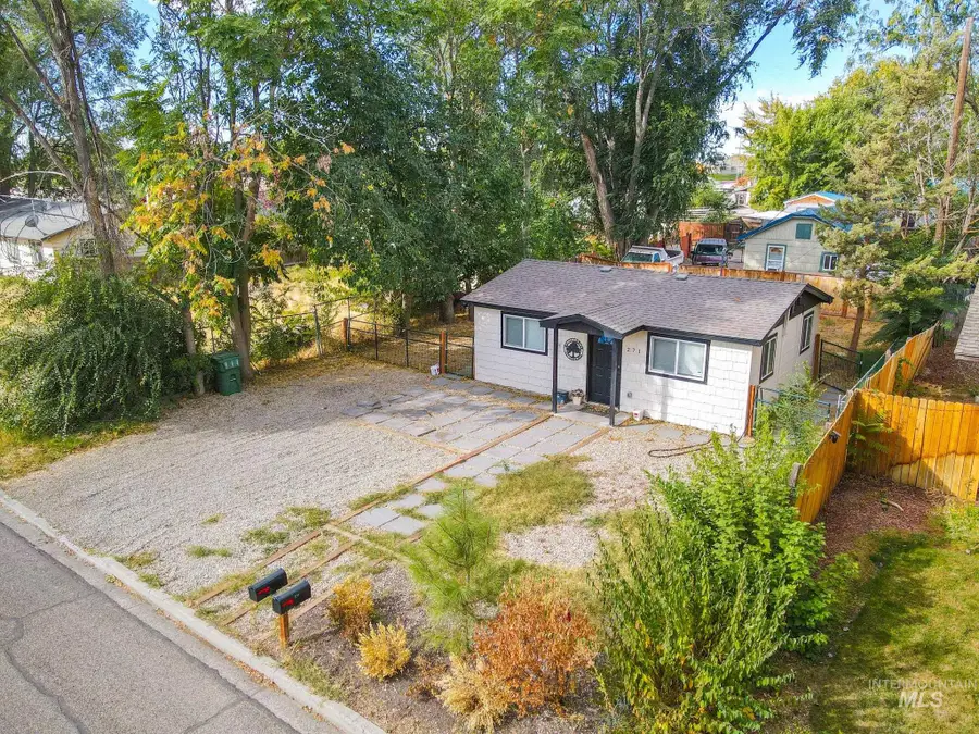 271 NW 7th St, Ontario, OR 97914 - #3