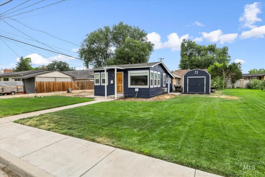 716 E Sherman Ave, Nampa, ID 83686 - #2