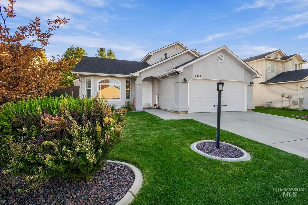 4075 W Bedrock Dr, Meridian, ID 83646 - #1