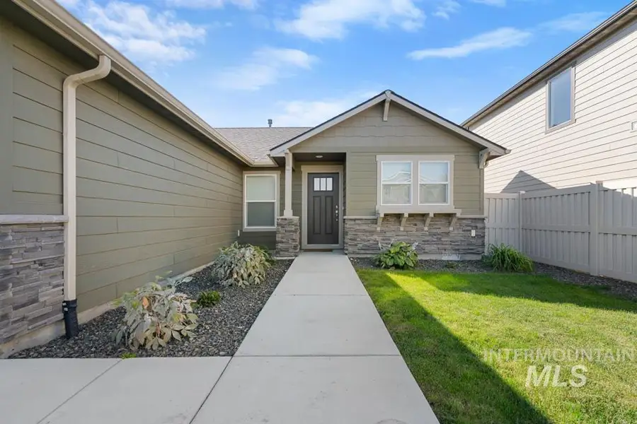 7549 W Corona Dr, Boise, ID 83709 - #2