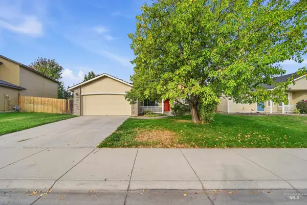 2059 N Eureka Ave, Meridian, ID 83646