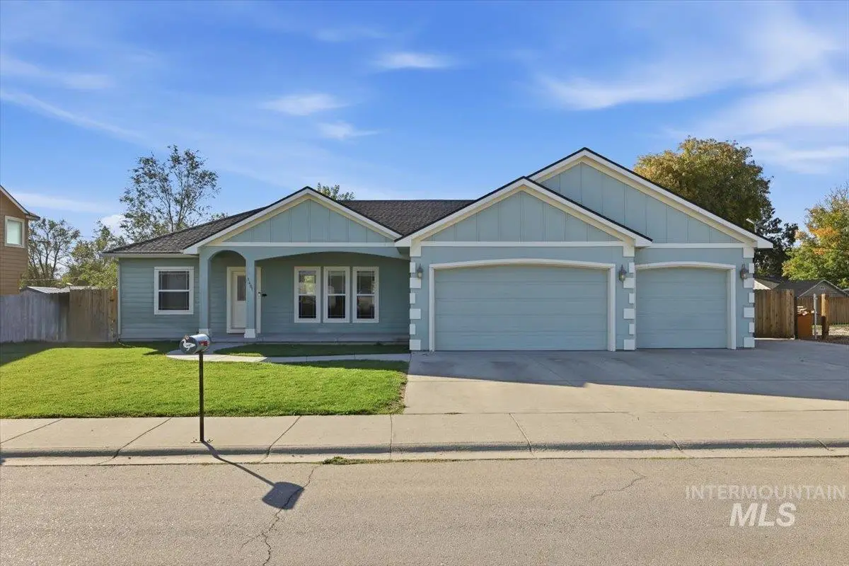 1487 NE Cinder Loop, Mountain Home, ID 83647 - #1