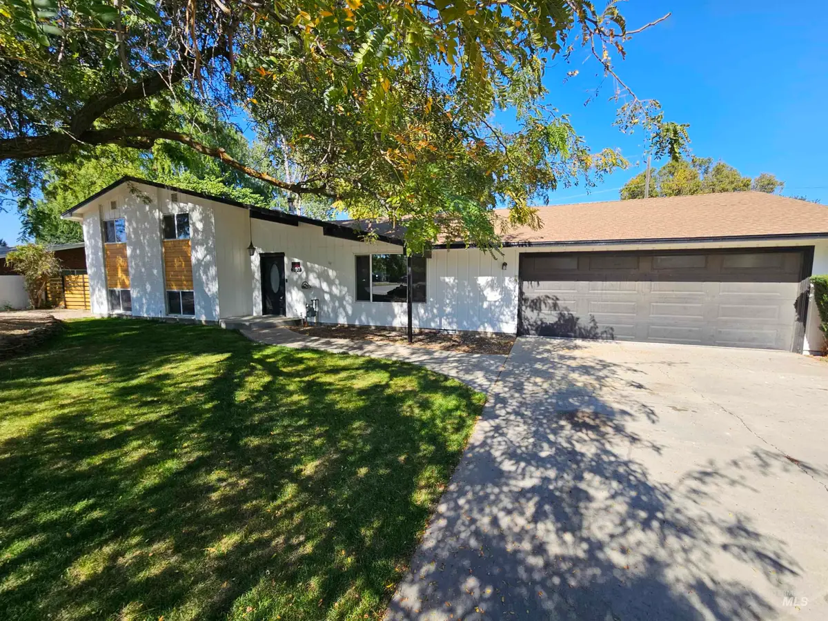 307 Windsor Dr, Caldwell, ID 83605 - #1