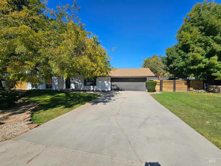 307 Windsor Dr, Caldwell, ID 83605 - #2