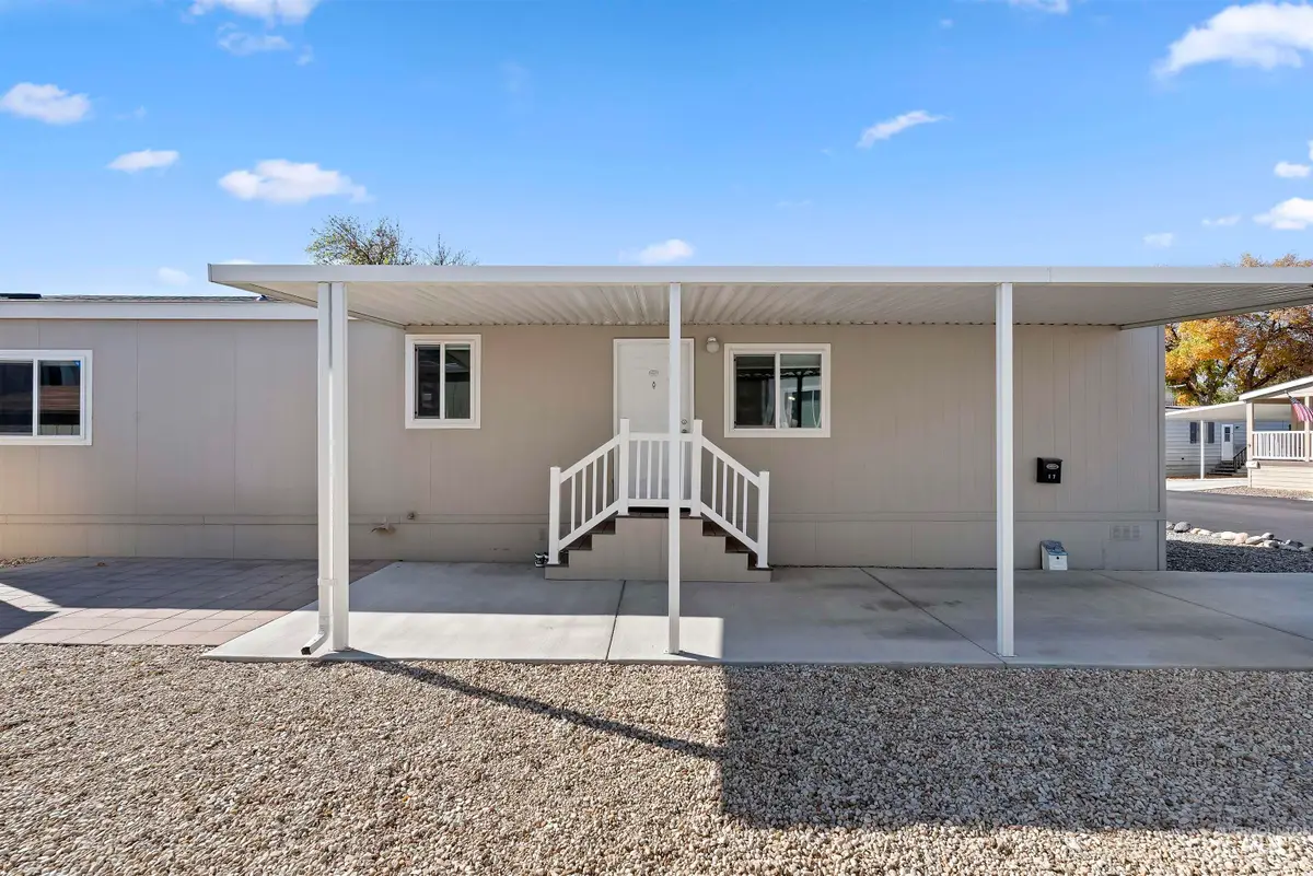 2401 Owyhee St #17, Boise, ID 83705 - #1