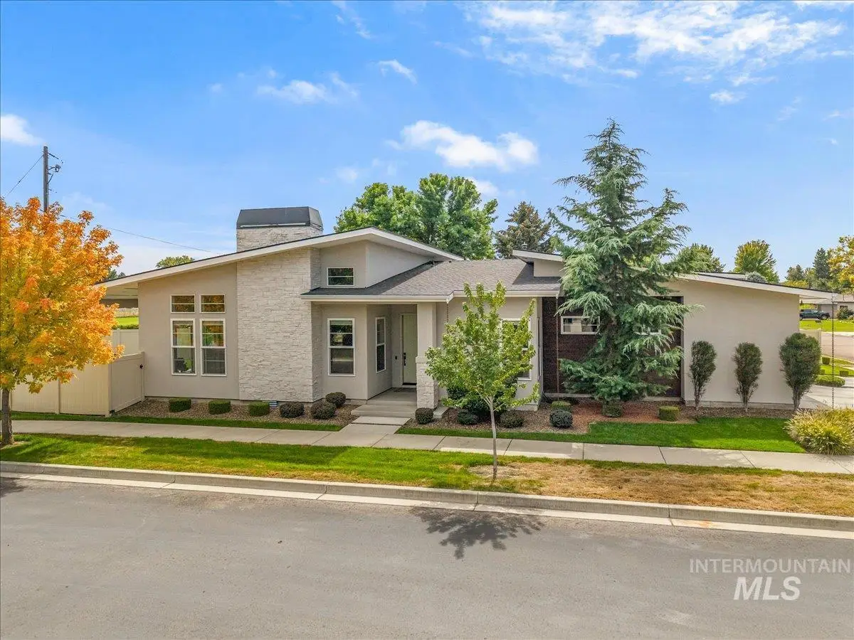 372 N Taylor St, Eagle, ID 83616 - #1