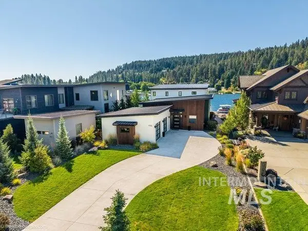 1702 W Bellerive Ln, Coeur d'Alene, ID 83814