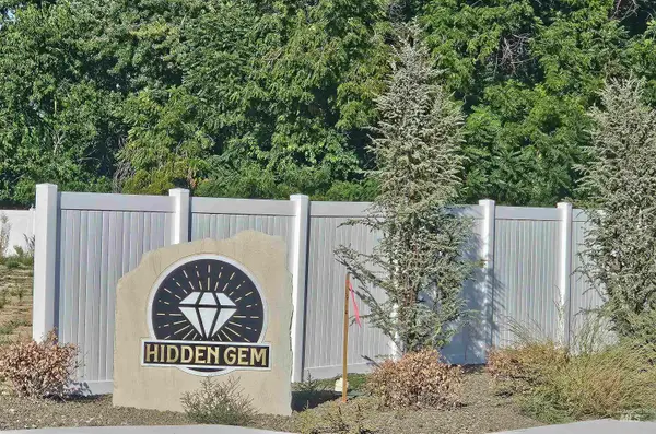 706 Hidden Gem Court, Emmett, ID 83617