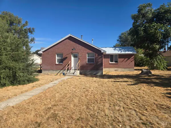 1110 Colorado St, Gooding, ID 83330