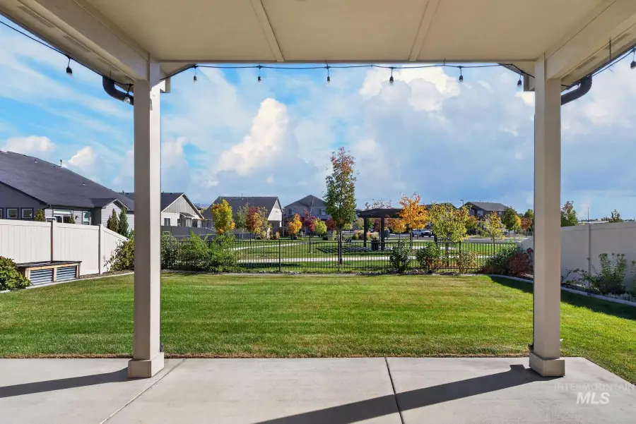32 N Wooddale Ave, Eagle, ID 83616 - #2