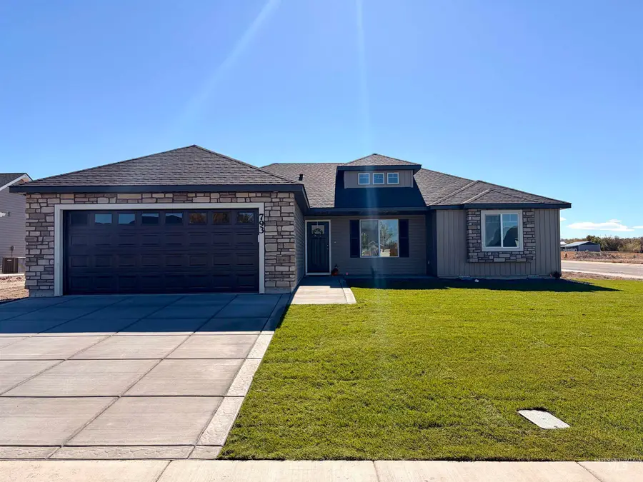 793 Waveland Avenue, Filer, ID 83328 - #2