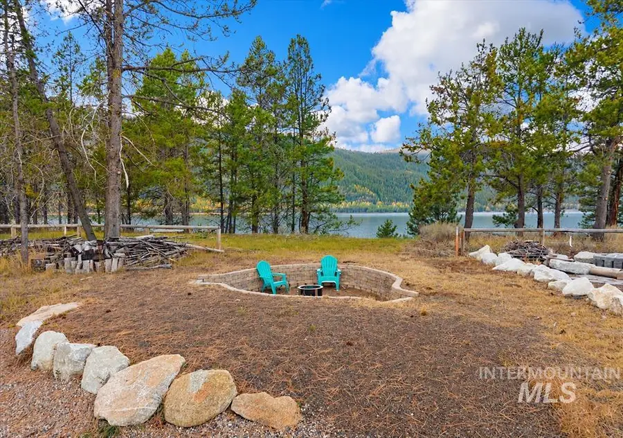 13151 Hawks Bay Rd, Donnelly, ID 83615 - #3