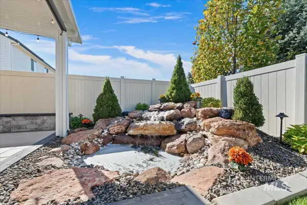 2875 N Kenneth Ave, Kuna, ID 83634