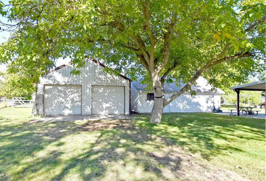 1374 Sycamore Street, Clarkston, WA 99403 - #2