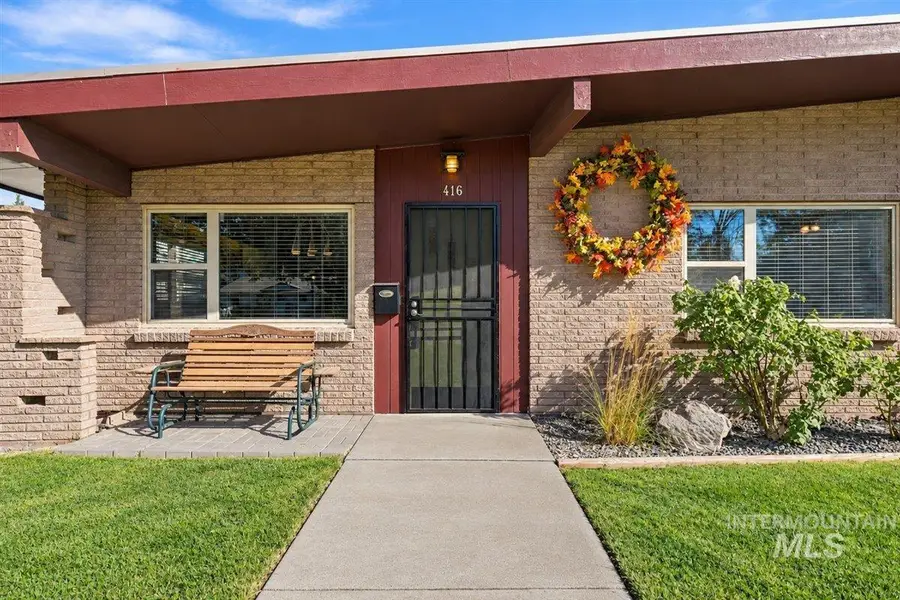 416 S Ivy St, Nampa, ID 83686 - #3
