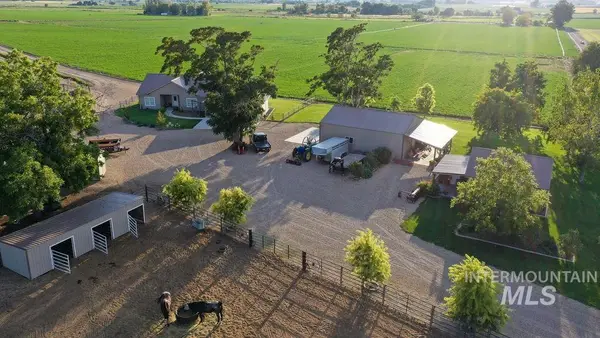 561 Mausling Rd, Adrian, OR 97901