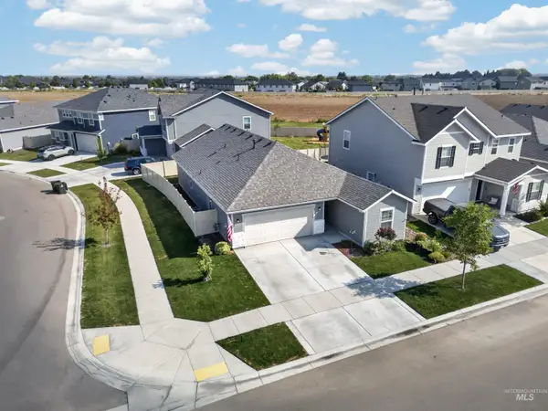 514 Learmont St, Meridian, ID 83642