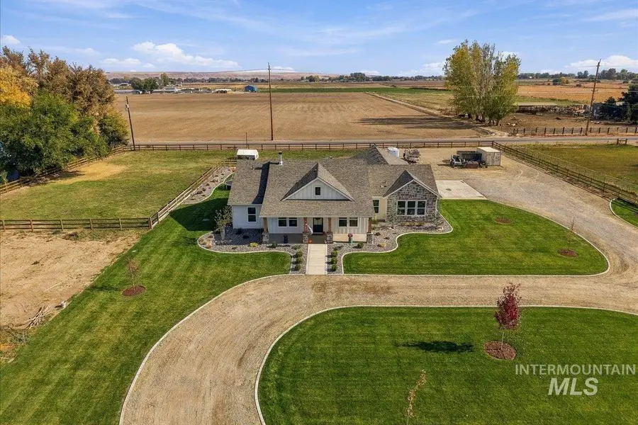 4480 SW 2nd Ave, New Plymouth, ID 83655 - #2