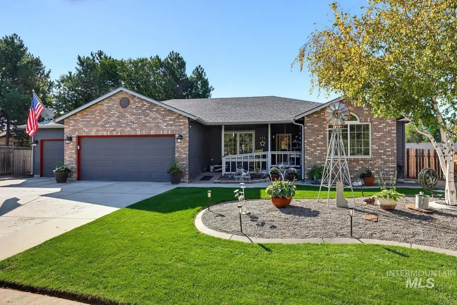 723 Roberts Ave, Nampa, ID 83651 - #2