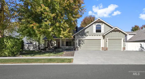 2950 E Lucca Dr, Meridian, ID 83642