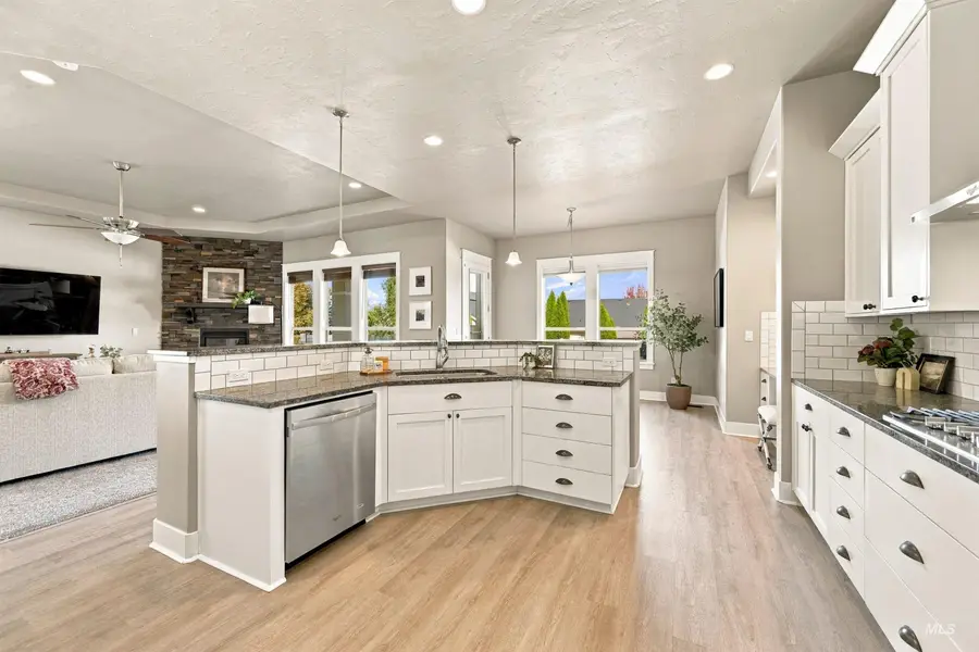 1168 W Karluk River Drive, Meridian, ID 83642 - #3