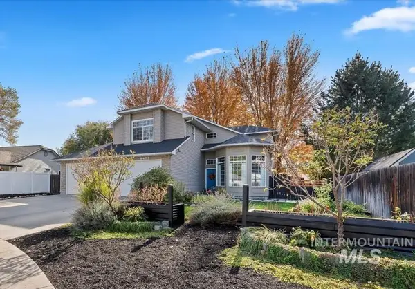 8475 W Beachside Ct, Boise, ID 83714