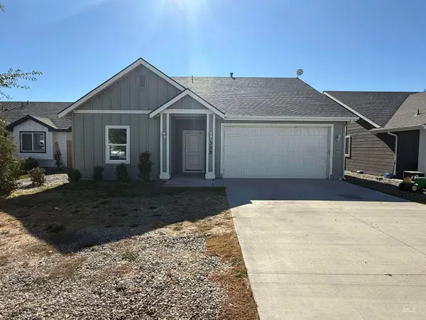 325 W Nevada Ave, Homedale, ID 83628