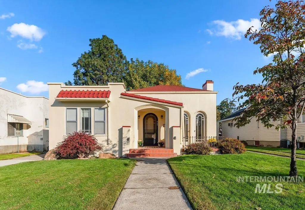 407 5th Ave, Lewiston, ID 83501 - #1
