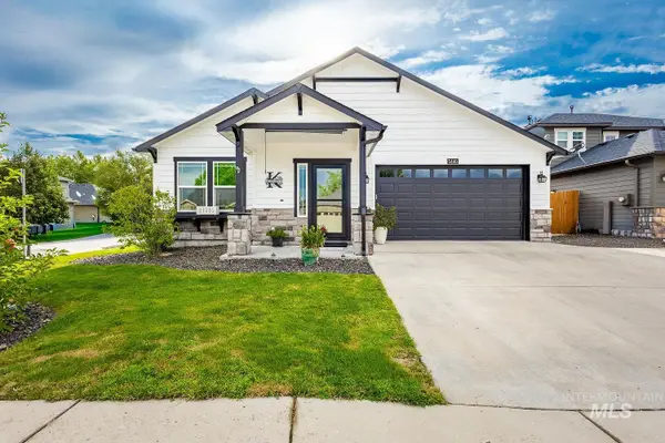 5440 N Landon Creek Pl, Meridian, ID 83646