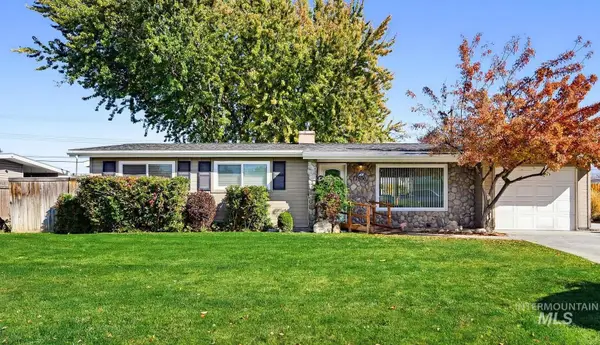 7800 W Wesley Dr, Boise, ID 83704