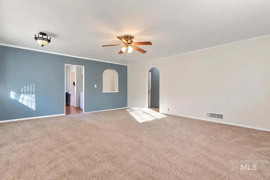 408 E Main St, Jerome, ID 83338 - #3