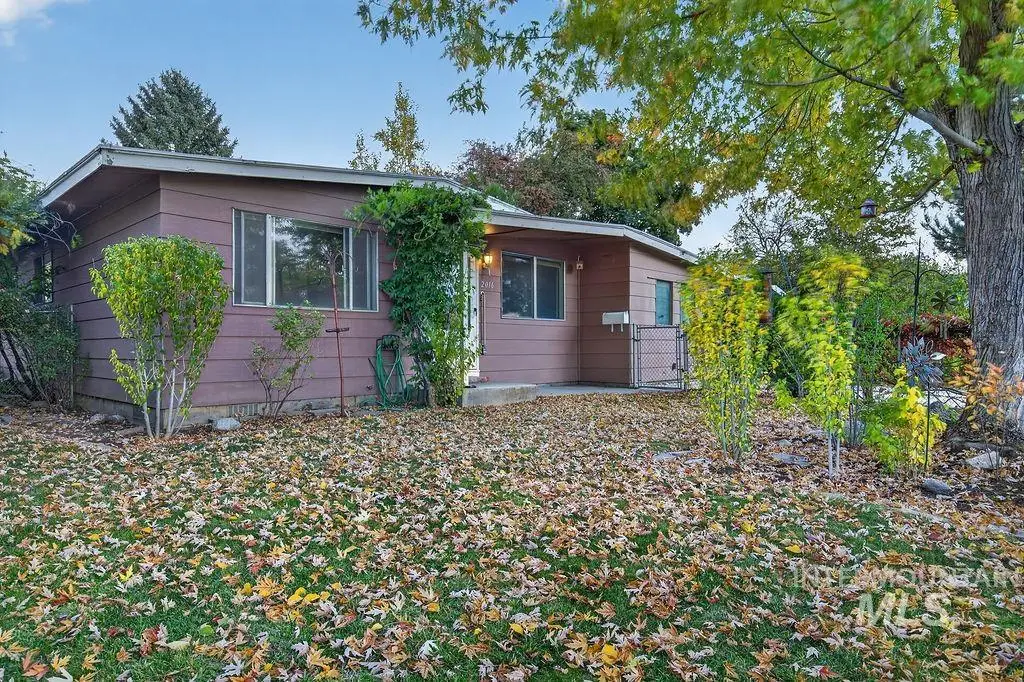 2016 N Fry St, Boise, ID 83704 - #1