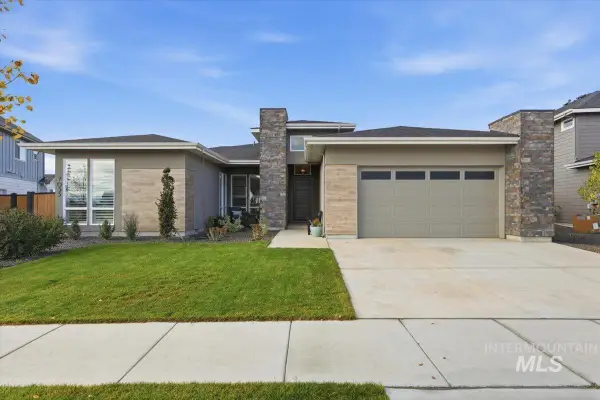 7035 Campolina Way, Star, ID 83669