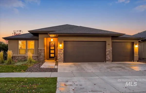 92 S Wildgrass Way, Star, ID 83669