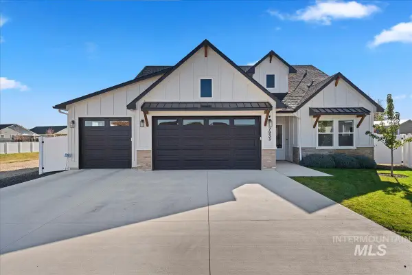 7933 E Apple Tree Lp, Nampa, ID 83687