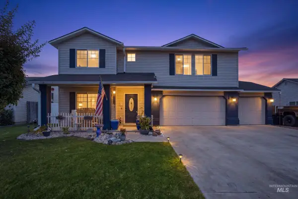 1856 W Lake Pointe Ct, Nampa, ID 83651