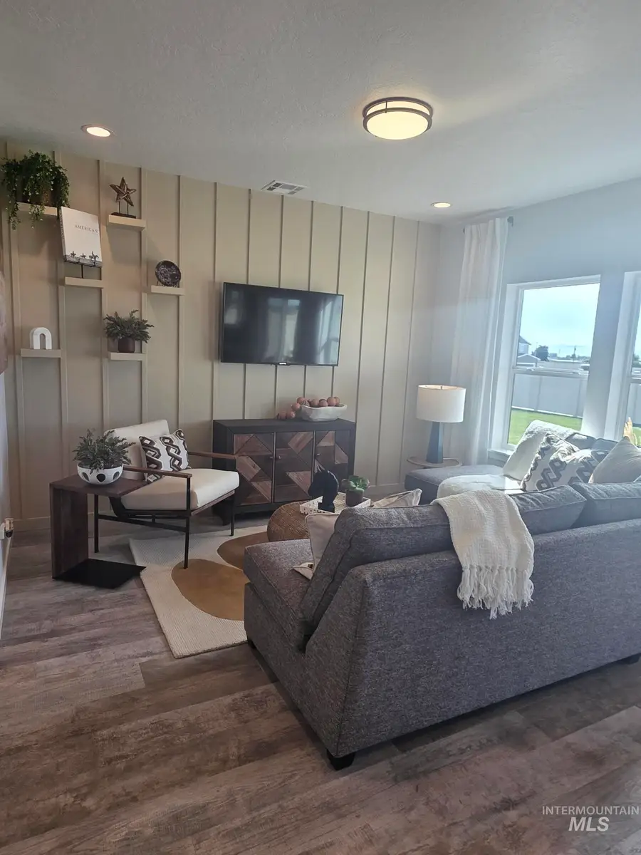 3417 E Betty St, Kuna, ID 83634 - #3