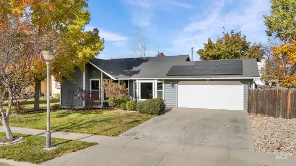 1316 W Crestwood Dr, Meridian, ID 83642