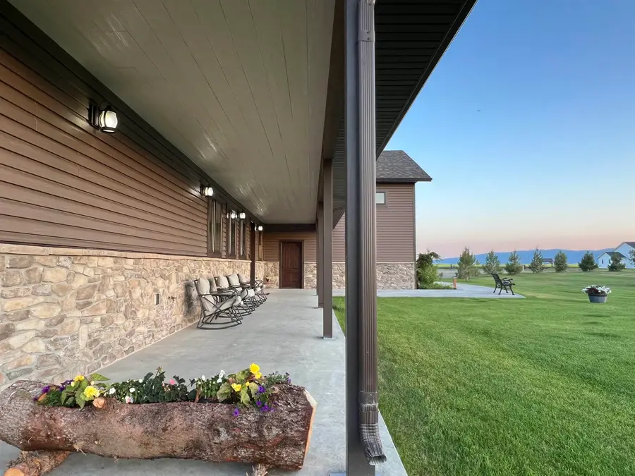 2014 Madsen Dr, Grace, ID 83241 - Image #2