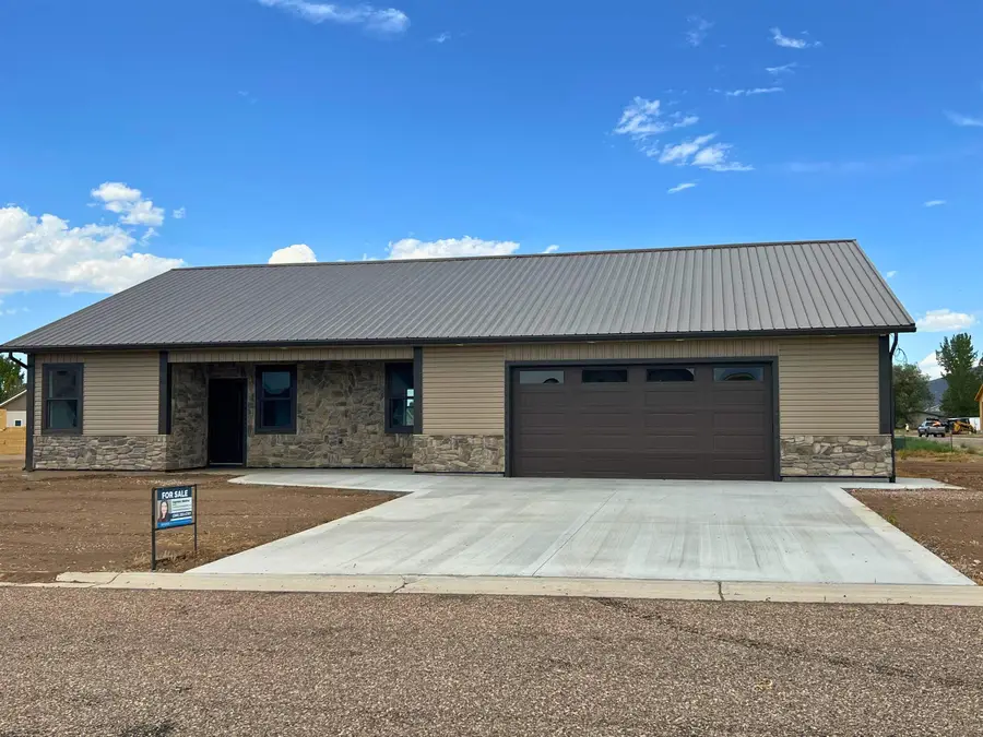 875 S Diane Dr, Grace, ID 83241 - Image #2