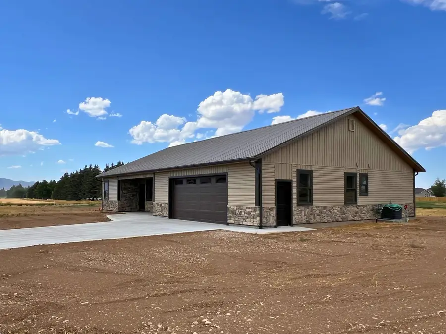 875 S Diane Dr, Grace, ID 83241 - Image #3