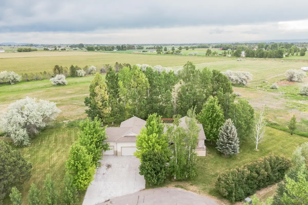 200 W Commons Rd., Idaho Falls, ID 83401 - Image #1