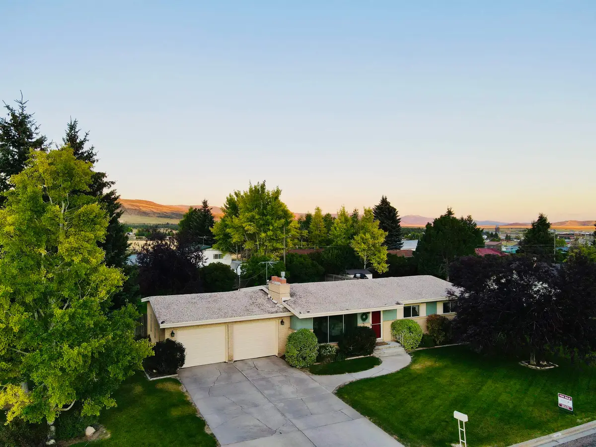 390 Rose Avenue, Soda Springs, ID 83276 - Image #1