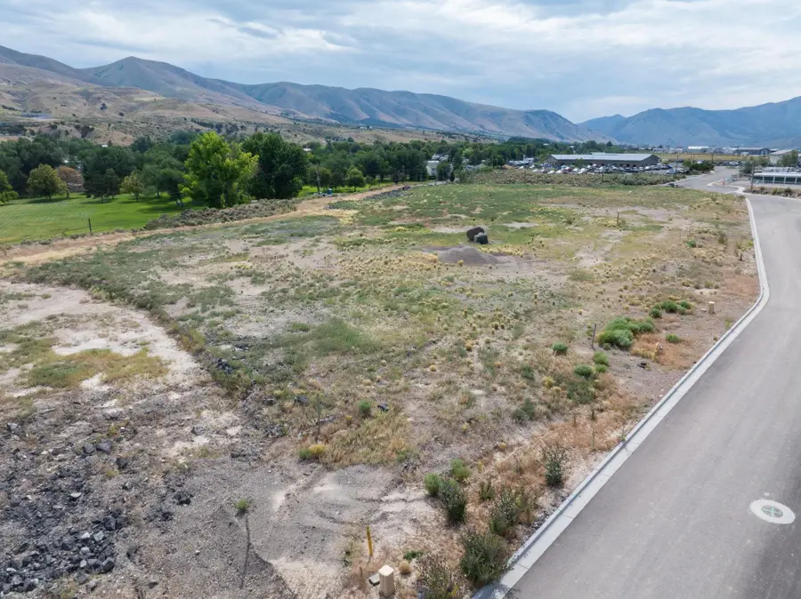4100 Cliffs Dr, Pocatello, ID 83204 - Image #3