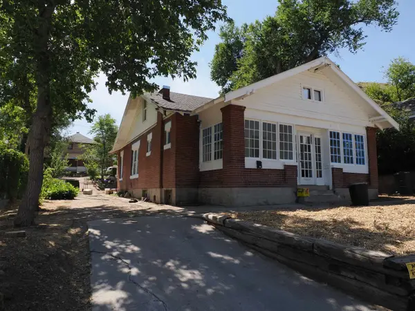 945 W Center St, Pocatello, ID 83204