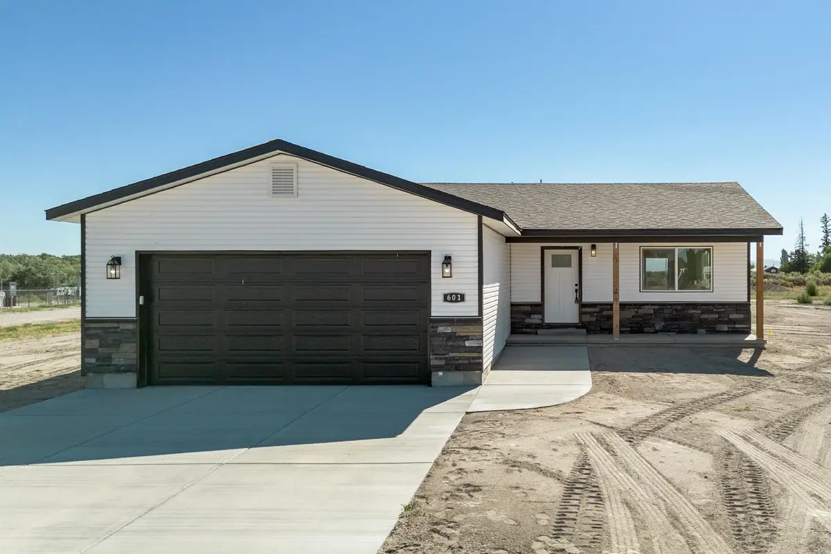 601 5th, Aberdeen, ID 83210 - Image #1