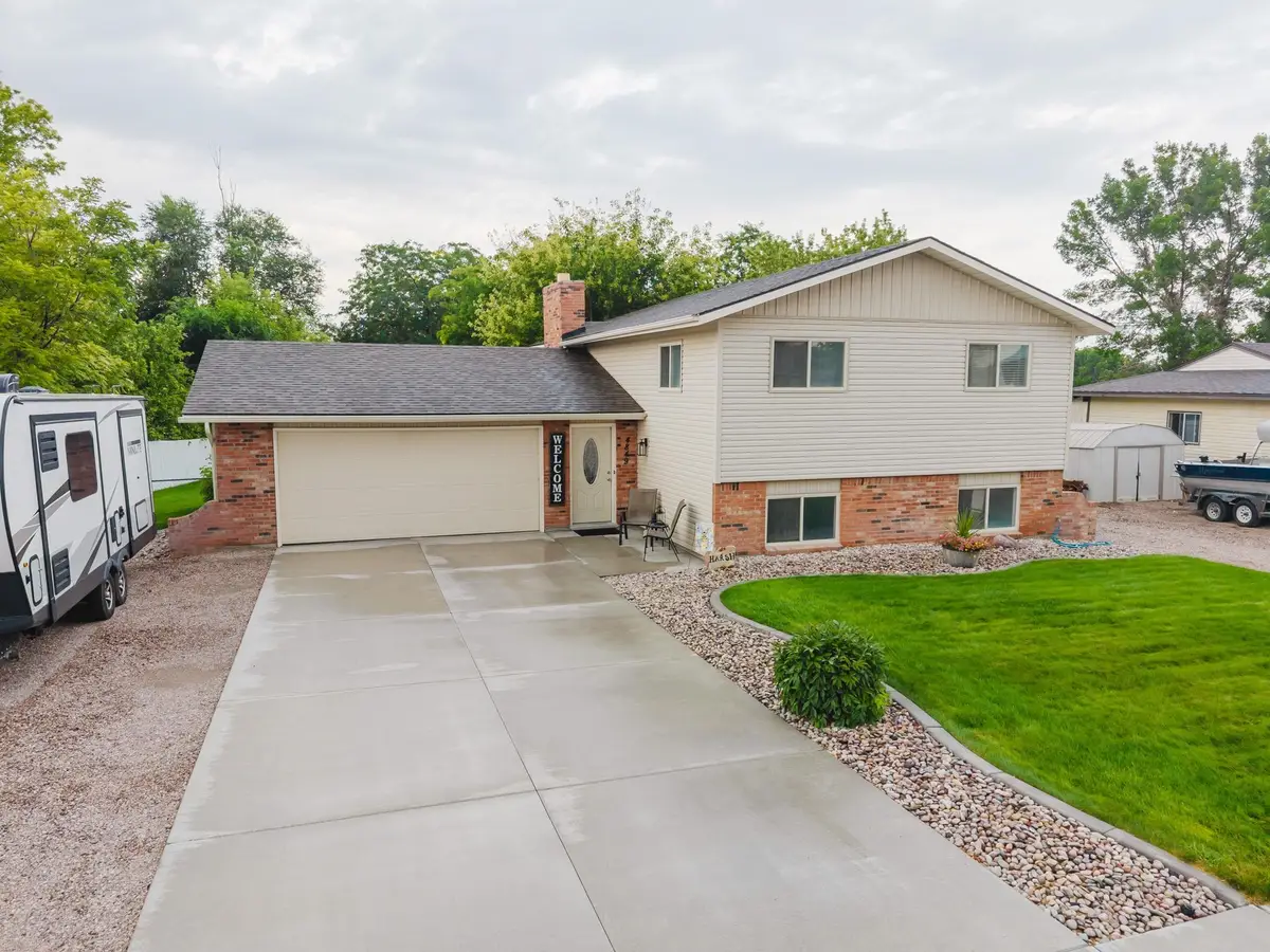 4849 Pleasant View Dr, Chubbuck, ID 83202 - #1