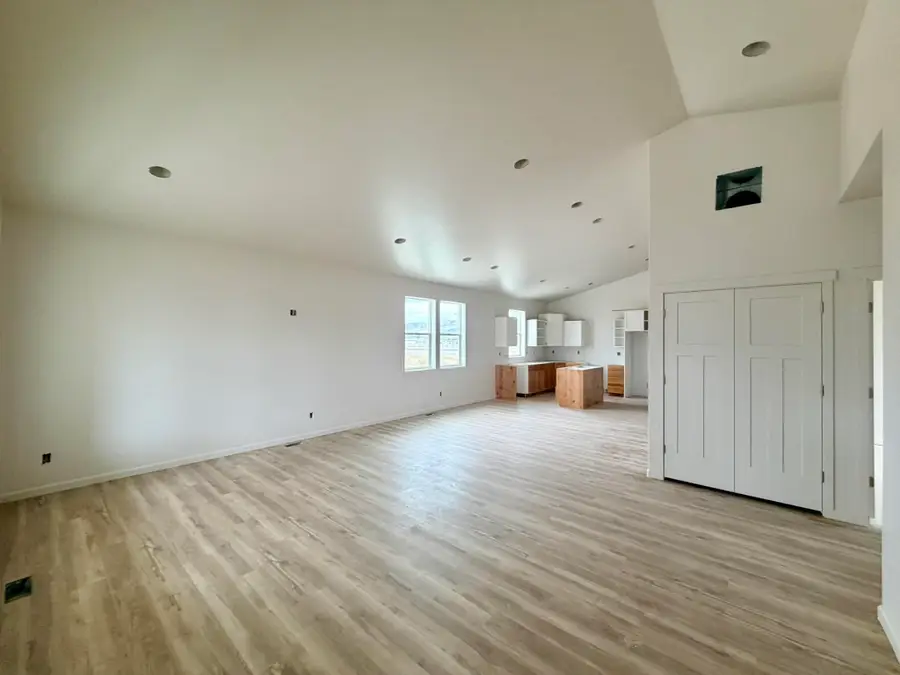 1073 Alpine Ave, Chubbuck, ID 83202 - Image #3