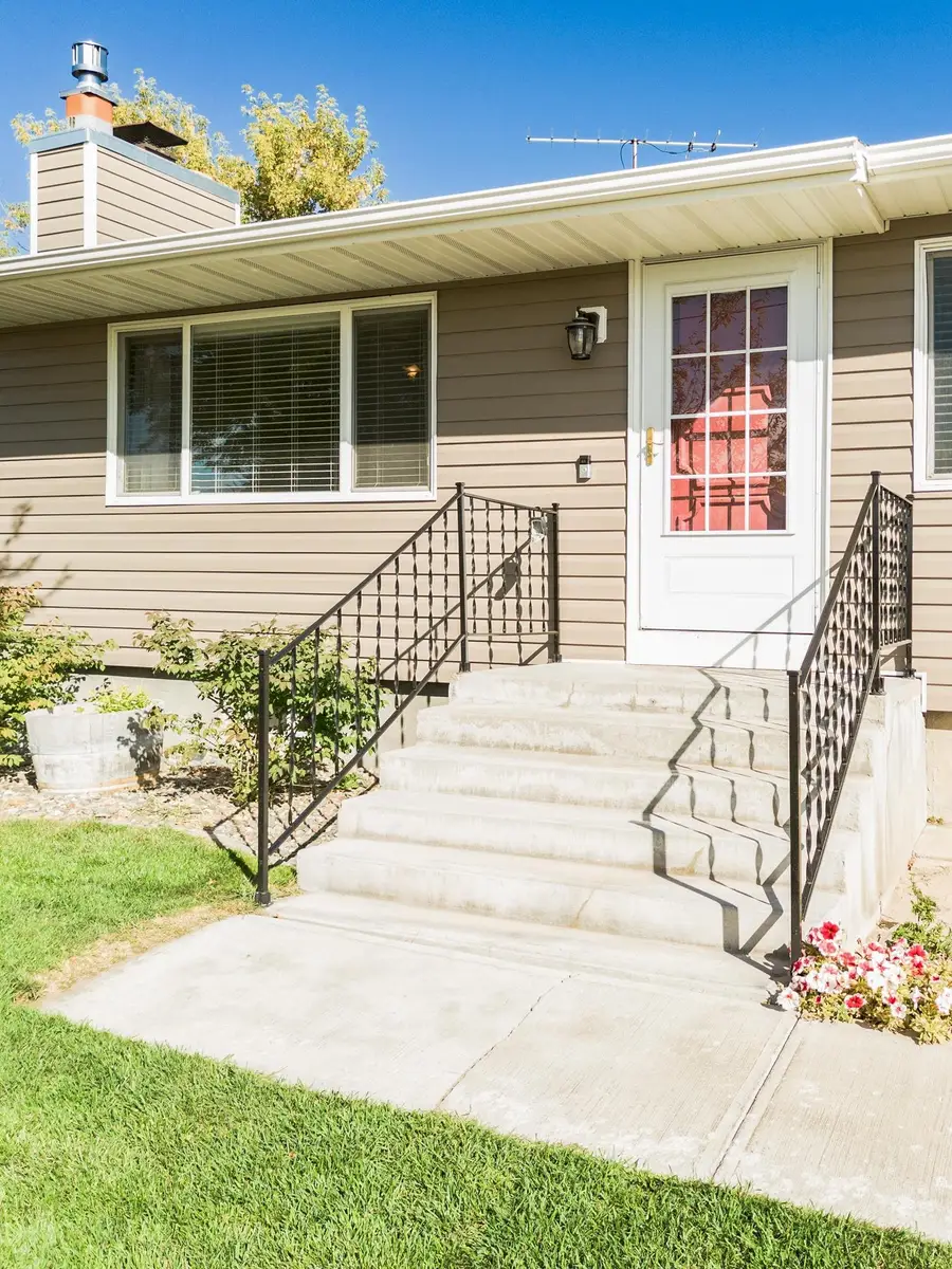 275 Ashland Dr, Soda Springs, ID 83276 - Image #2